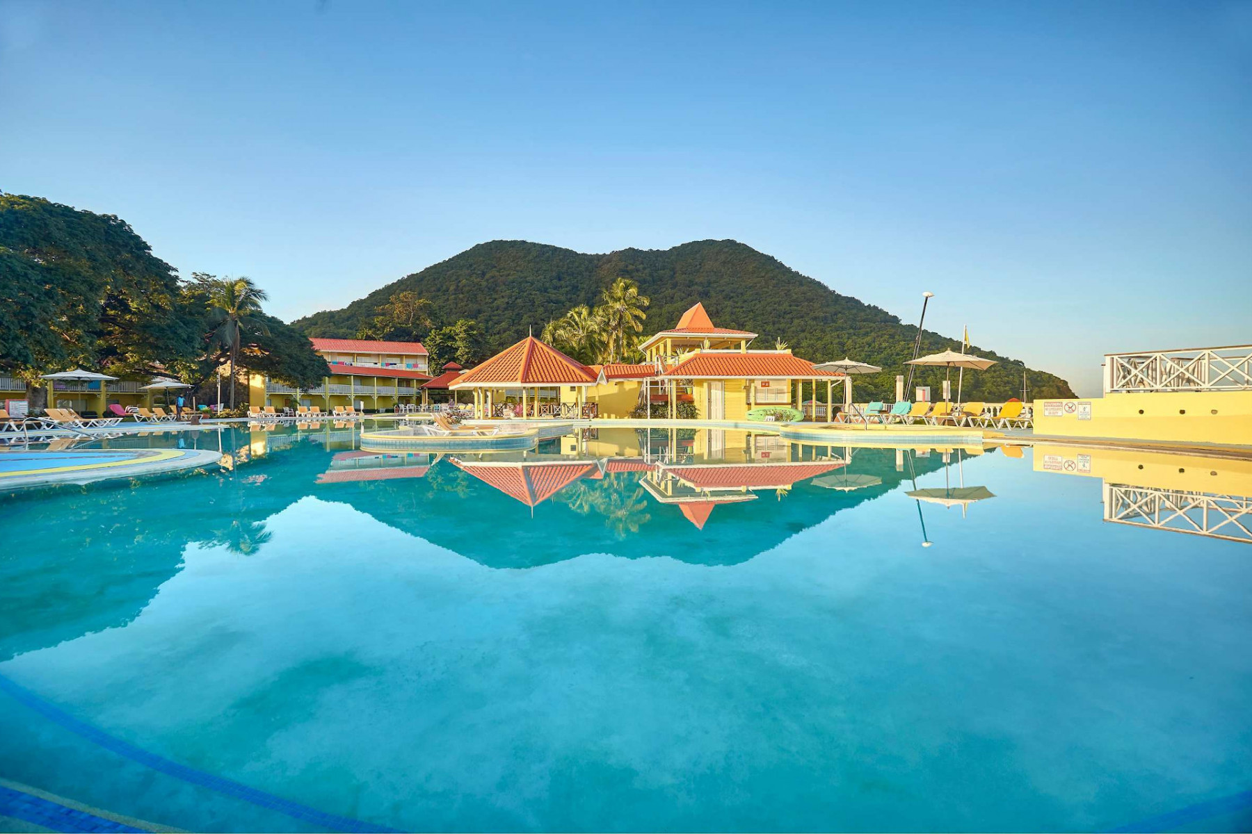 SEJOUR SAINTE LUCIE STARFISH SLU CHARTER *** 4 NTS